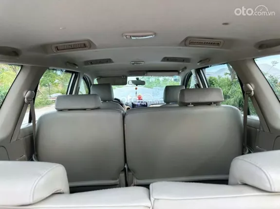 Toyota Innova 2.0G 2010 - Xe gia đình không taxi dịch vụ