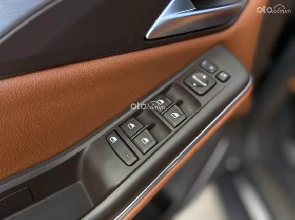 VinFast LUX SA2.0 Cao cấp 2021 - Odo 92.000km