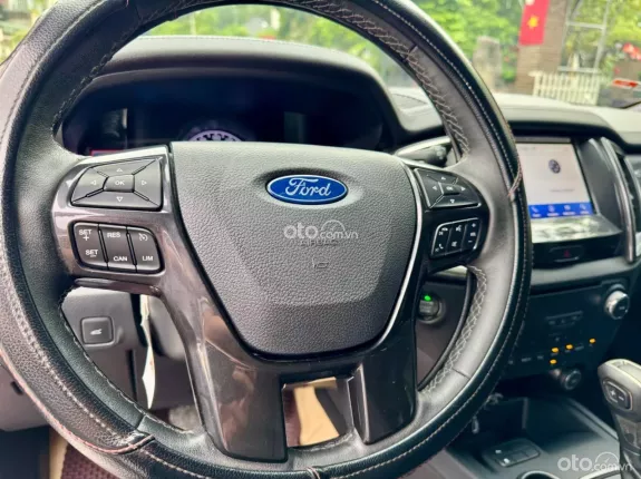Ford Everest Titanium 2.0 AT 4x2 2020 - Xe đẹp 1 chủ