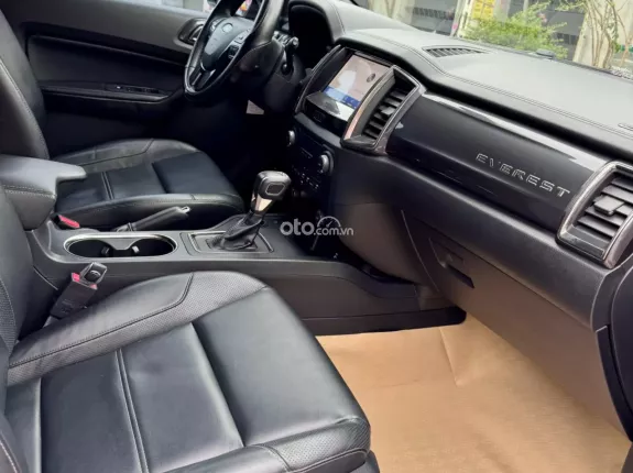 Ford Everest Titanium 2.0 AT 4x2 2020 - Xe đẹp 1 chủ