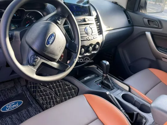 Ford Ranger XLS 2.2 4x2 AT 2016 - XE HOT CÓ SẴN GIAO NGAY!!