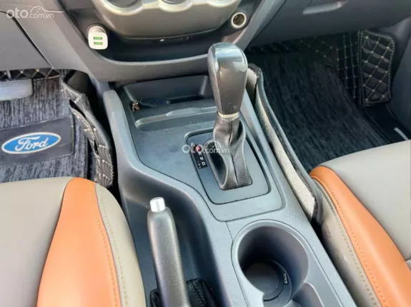 Ford Ranger XLS 2.2 4x2 AT 2016 - XE HOT CÓ SẴN GIAO NGAY!!