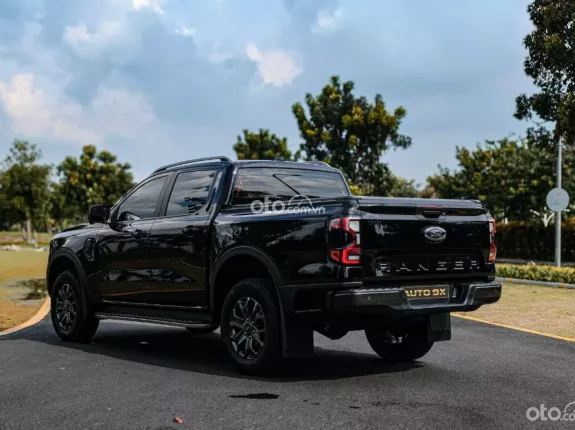Ford Ranger Wildtrak 2.0l bi-turbo 4x4 10 AT 2022 - Xe lướt đẹp như mới với nhiều tính năng hiện đại
