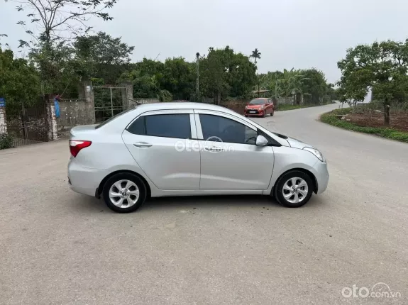Hyundai Grand i10 Sedan 1.2 MT 2018 - Huyndai Grand i10 sedan 1.2 MT bản đủ đời 2018. Xe đại chất, không lỗi nhỏ. Máy, số, keo chỉ, thân vỏ