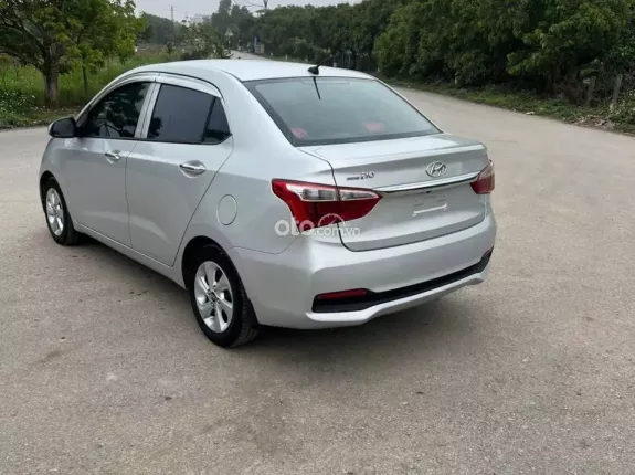 Hyundai Grand i10 Sedan 1.2 MT 2018 - Huyndai Grand i10 sedan 1.2 MT bản đủ đời 2018. Xe đại chất, không lỗi nhỏ. Máy, số, keo chỉ, thân vỏ