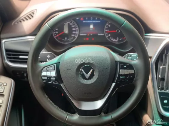 VinFast LUX SA2.0 Cao cấp 2019 - Xe không lỗi nhỏ, odo 12v km