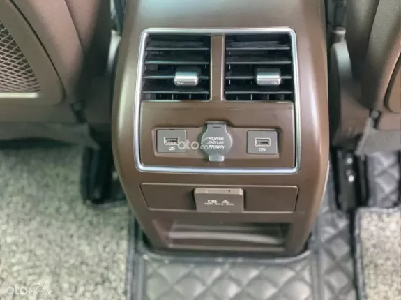 VinFast LUX SA2.0 Cao cấp 2019 - Xe không lỗi nhỏ, odo 12v km