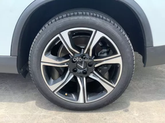 VinFast LUX SA2.0 Cao cấp 2019 - Xe không lỗi nhỏ, odo 12v km