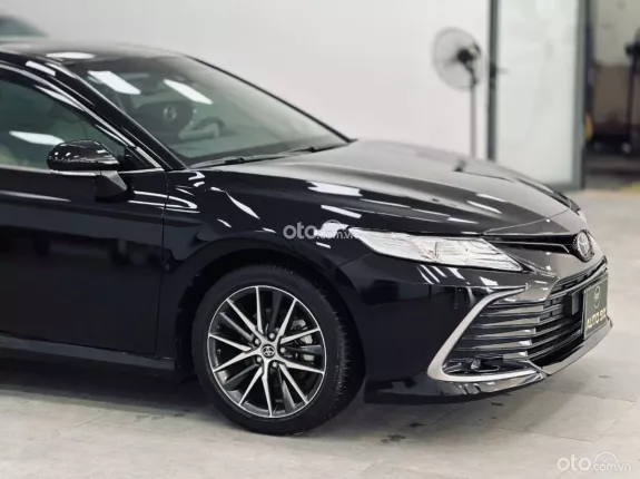 Toyota Camry 2.0Q 2022 - Thiết kế sang trọng đẳng cấp