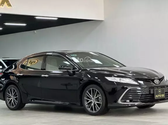 Toyota Camry 2.0Q 2022 - Thiết kế sang trọng đẳng cấp