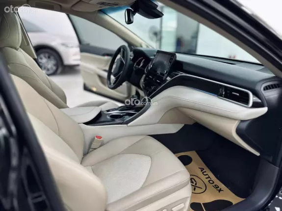 Toyota Camry 2.0Q 2022 - Thiết kế sang trọng đẳng cấp