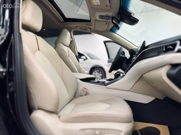 Toyota Camry 2.0Q 2022 - Thiết kế sang trọng đẳng cấp