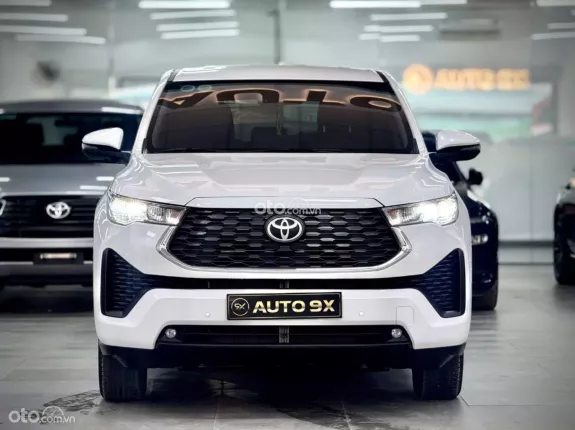 Toyota Innova Cross Xăng 2024 - Xe lướt siêu đẹp 2024, ODO chỉ 19.000 km