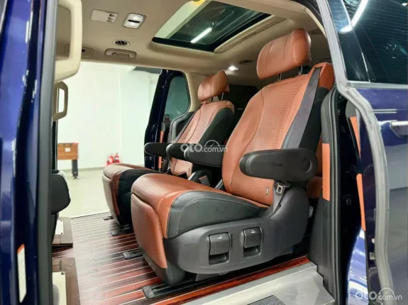 Kia Carnival 2.2D Signature 2022 - Nội thất cao cấp rộng rãi thoải mái