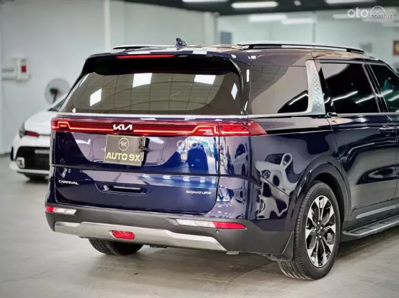 Kia Carnival 2.2D Signature 2022 - Nội thất cao cấp rộng rãi thoải mái