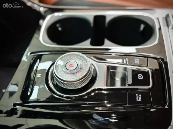 Kia Carnival 2.2D Signature 2022 - Nội thất cao cấp rộng rãi thoải mái