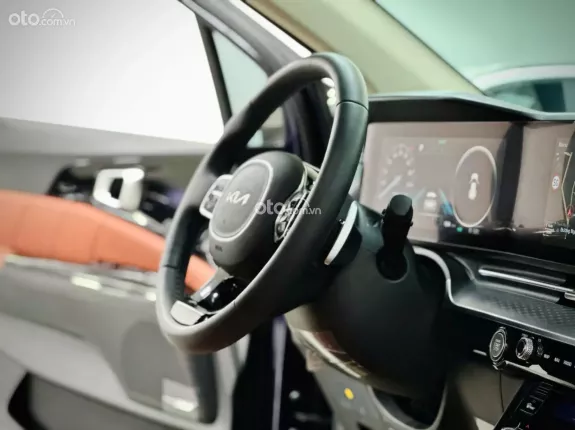 Kia Carnival 2.2D Signature 2022 - Nội thất cao cấp rộng rãi thoải mái