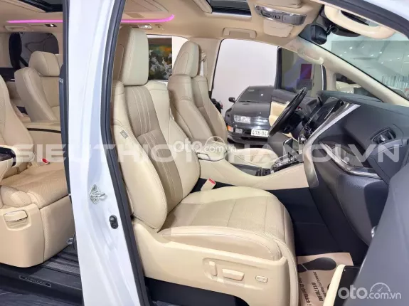 Toyota Alphard Executive Lounge 2022 - Xe zin nguyên bản theo hãng
