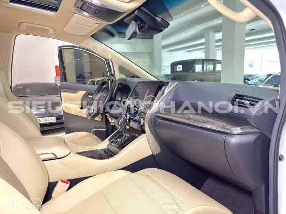 Toyota Alphard Executive Lounge 2022 - Xe zin nguyên bản theo hãng