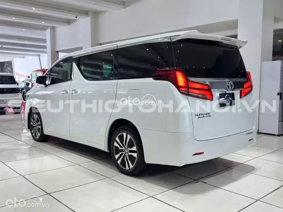 Toyota Alphard Executive Lounge 2022 - Xe zin nguyên bản theo hãng