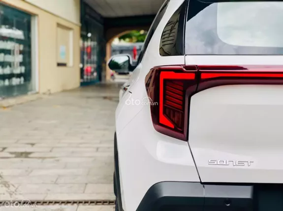 Kia Sonet 1.5 Luxury 2025 - Xe gia đình nhỏ gọn tinh tế - Giá tốt liên hệ ngay