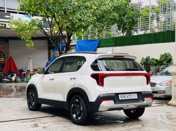 Kia Sonet 1.5 Luxury 2025 - Xe gia đình nhỏ gọn tinh tế - Giá tốt liên hệ ngay