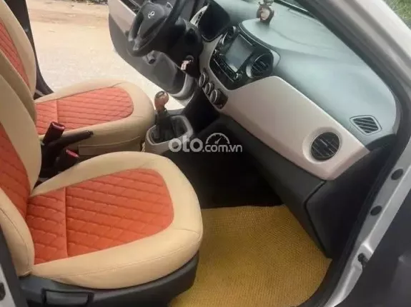 Hyundai Grand i10 Sedan 1.2 MT 2016 - Bản base nhập khẩu. Xe đại chất, không lỗi nhỏ, máy số keo chỉ thân vỏ zin. N