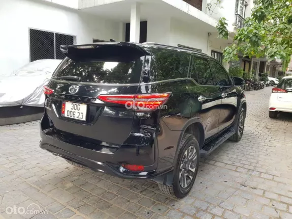 Toyota Fortuner 2.4G 4x2 AT  2022 - Toyota Fortuner Legender 2.4L 4x2 AT 2022