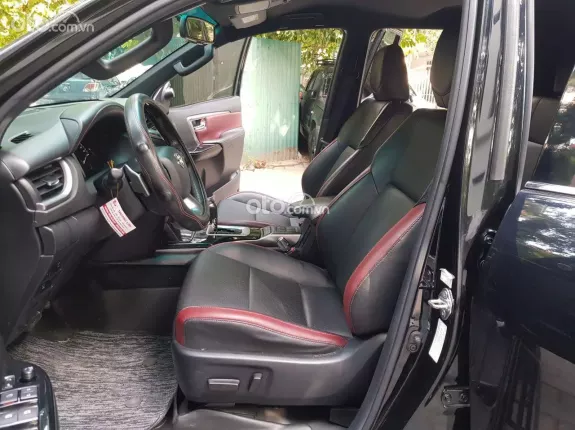 Toyota Fortuner 2.4G 4x2 AT  2022 - Toyota Fortuner Legender 2.4L 4x2 AT 2022