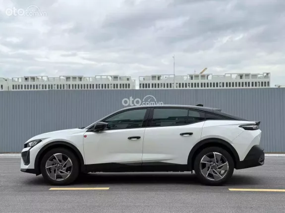 Peugeot 408 Premium 2023 - Xe đẹp lướt 19000 km, chủ đi giữ gìn