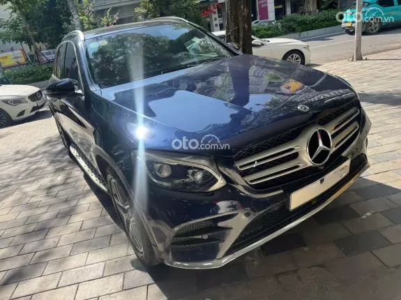 Mercedes-Benz GLC 300 4Matic 2017 - Xe cũ chính chủ chất lượng cao full options