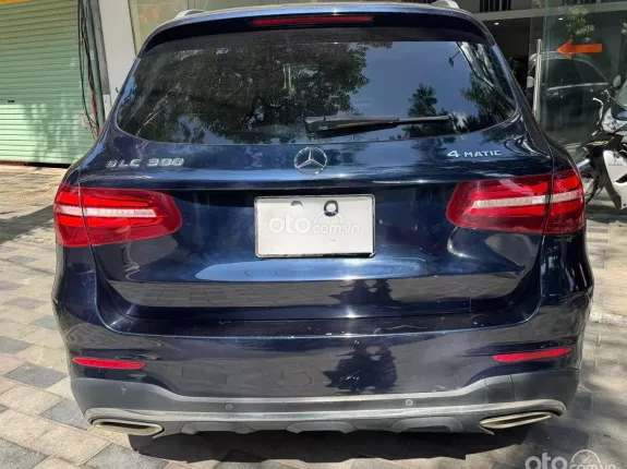 Mercedes-Benz GLC 300 4Matic 2017 - Xe cũ chính chủ chất lượng cao full options