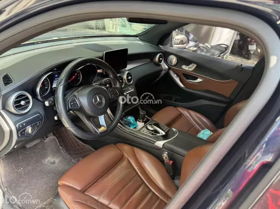 Mercedes-Benz GLC 300 4Matic 2017 - Xe cũ chính chủ chất lượng cao full options