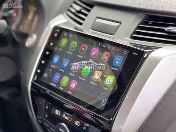 Nissan Terra 2.5L V 4WD 7AT 2019 - Xe cá nhân ủy quyền, sơn nguyên bản gần 100%