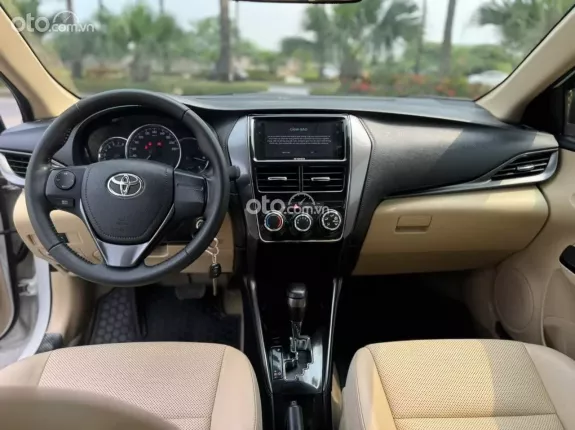 Toyota Vios 1.5 E CVT 2022 - Toyota Vios E CVT 2022