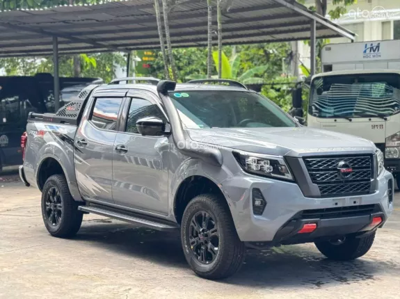 Nissan Navara PRO4X 2022 - Xe bán tải 4WD, nội thất tiện nghi, giá tốt
