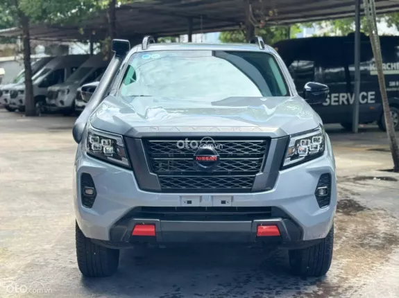 Nissan Navara PRO4X 2022 - Xe bán tải 4WD, nội thất tiện nghi, giá tốt