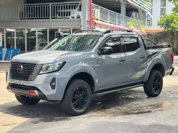 Nissan Navara PRO4X 2022 - Xe bán tải 4WD, nội thất tiện nghi, giá tốt