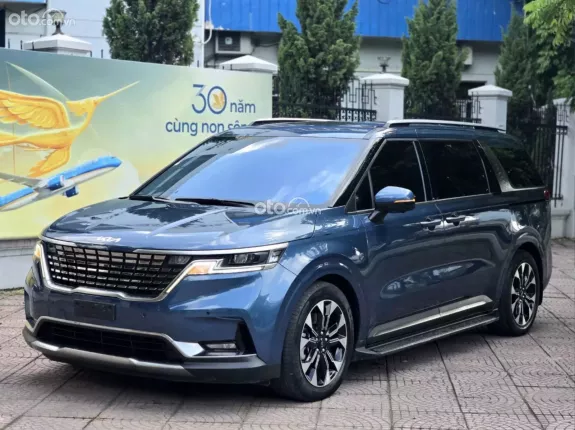 Kia Carnival 2.2D Premium 2022 - Xanh lam đẹp xuất sắc