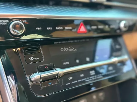 Kia Carnival 2.2D Premium 2022 - Xanh lam đẹp xuất sắc