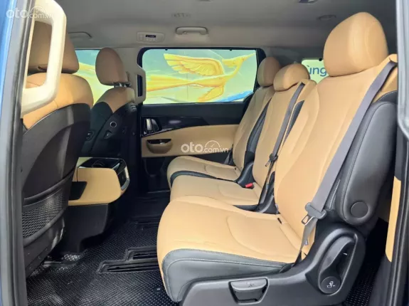 Kia Carnival 2.2D Premium 2022 - Xanh lam đẹp xuất sắc