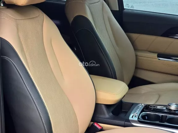 Kia Carnival 2.2D Premium 2022 - Xanh lam đẹp xuất sắc