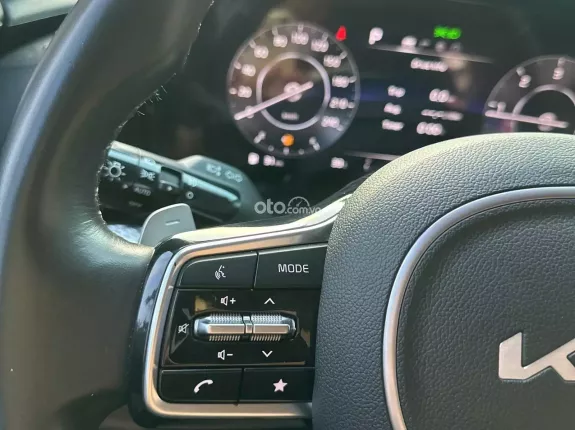 Kia Carnival 2.2D Premium 2022 - Xanh lam đẹp xuất sắc