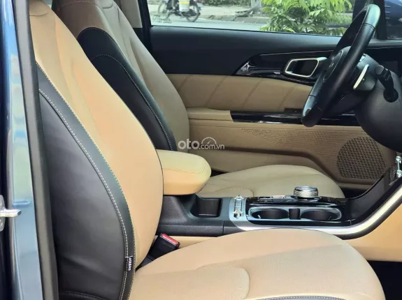 Kia Carnival 2.2D Premium 2022 - Xanh lam đẹp xuất sắc