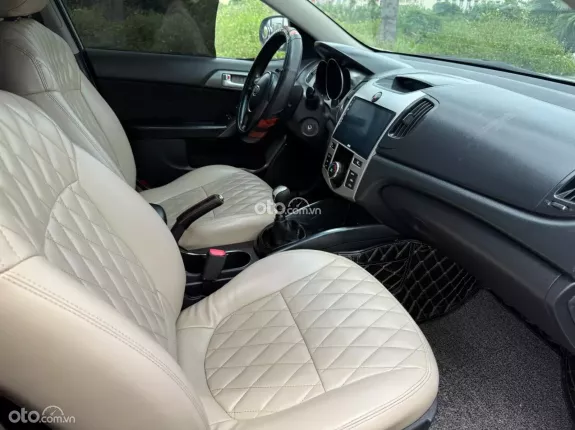 Kia Forte EX 1.6 MT 2011 - Xe gia đình hạng C