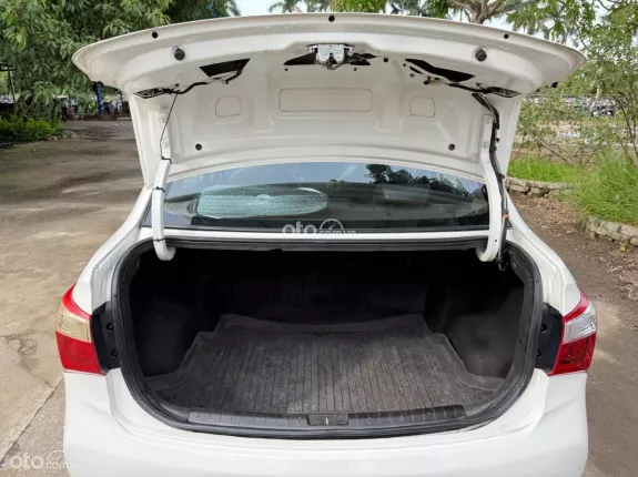 Hyundai Grand i10 Sedan 1.2 MT 2018 - Xe cũ chất lượng tốt, màu trắng nguyên bản