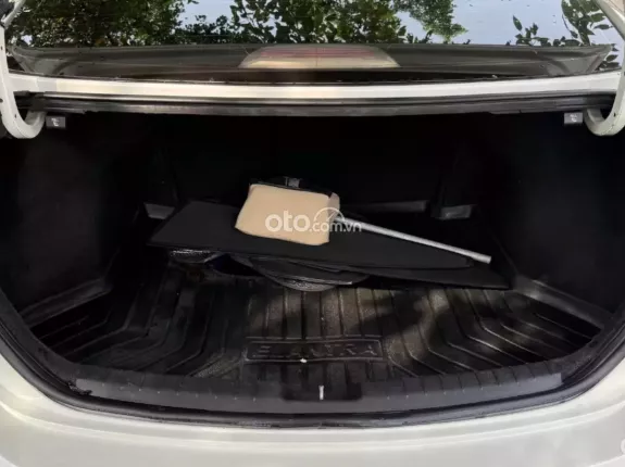 Hyundai Elantra 1.8 MT 2019 - Hyundai Elantra 2019 MT xe gia đình