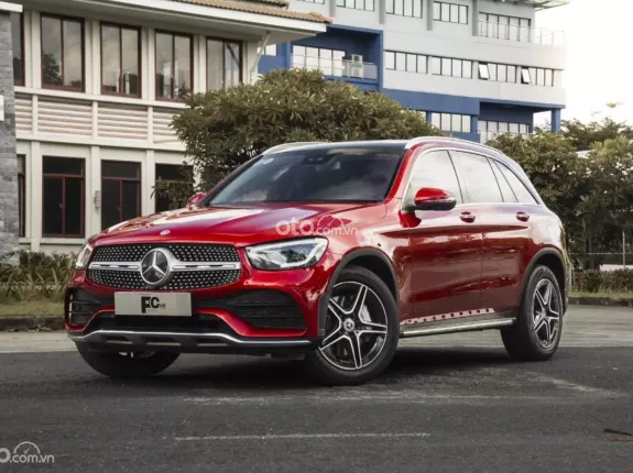 Mercedes-Benz GLC 300 4Matic 2020 - Facelift form mới - Đỏ kem