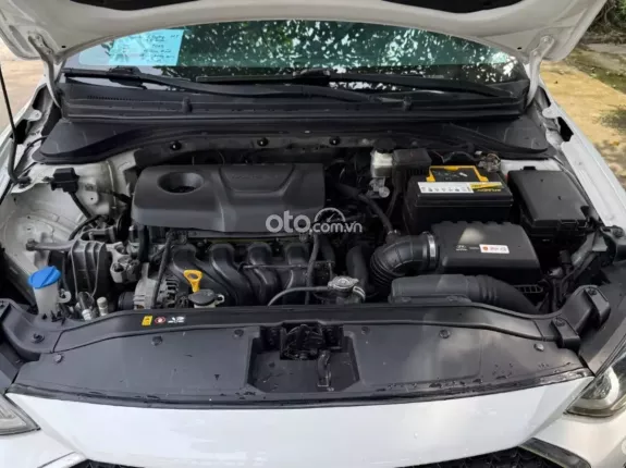 Hyundai Elantra 1.8 MT 2019 - Xe gia đình hạng C zin đẹp