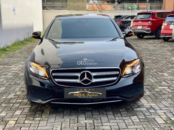 Mercedes-Benz E250 E250 2018 - Đen Đen